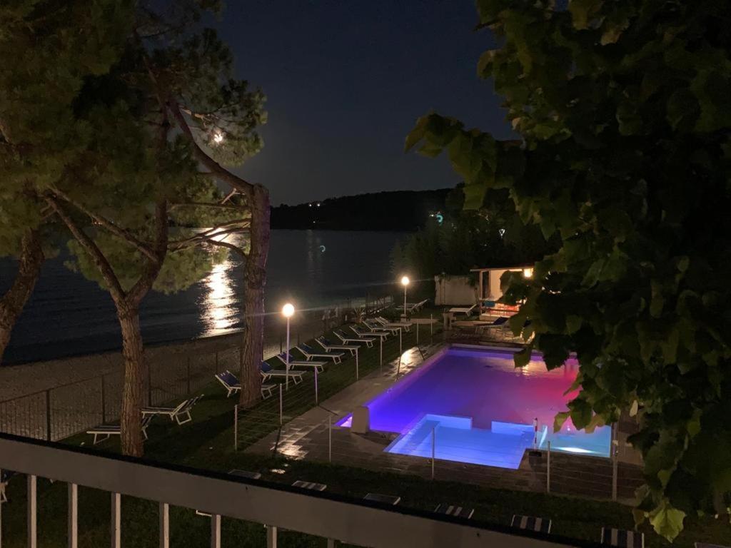 Villaggio Turistico Dei Tigli Padenghe sul Garda Exterior foto