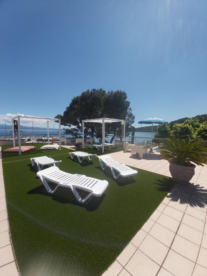 Villaggio Turistico Dei Tigli Padenghe sul Garda Exterior foto