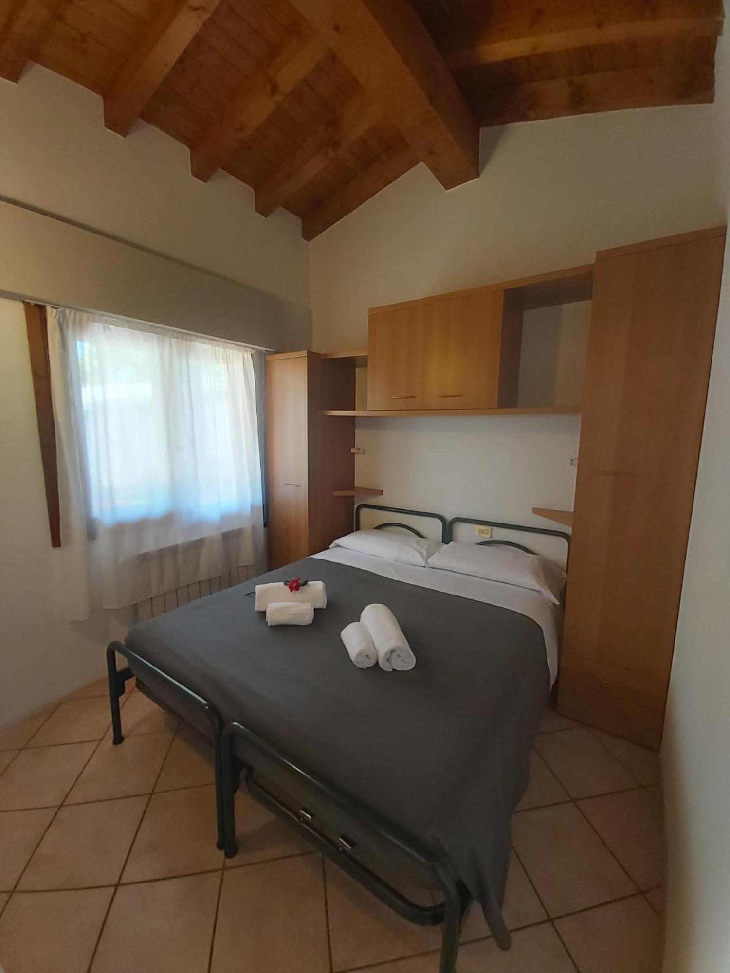 Villaggio Turistico Dei Tigli Padenghe sul Garda Quarto foto